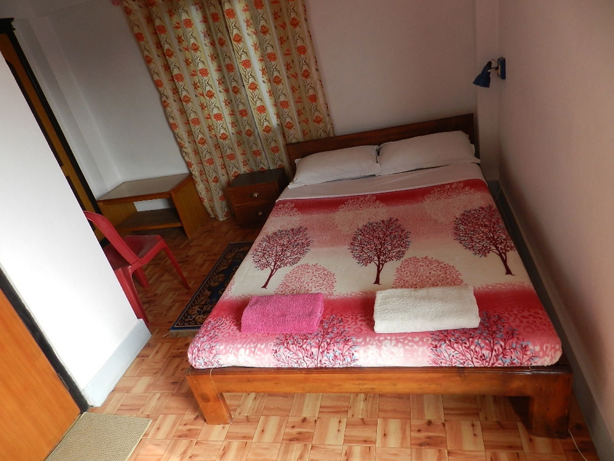 Le Rhododendron Chambres D'Hotes 카트만두 외부 사진